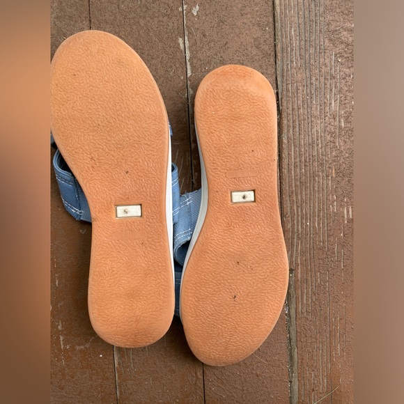 Women’s  FunSteps light blue cotton fabric criss cross-strap slip-on sandals - Picture 2 of 5